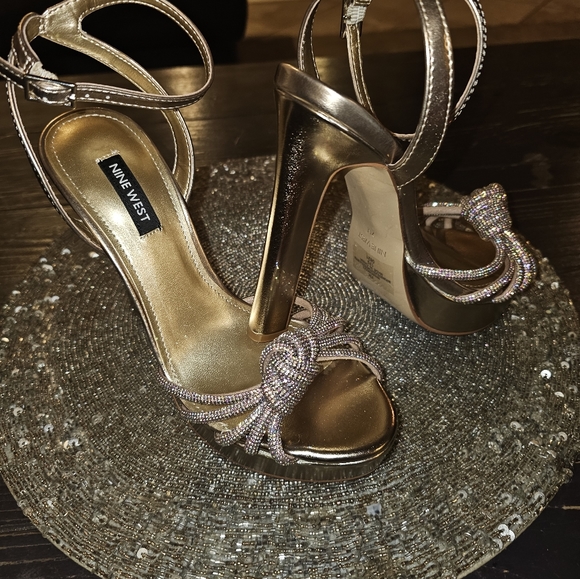 Nine West Formal Heel - Picture 3 of 3